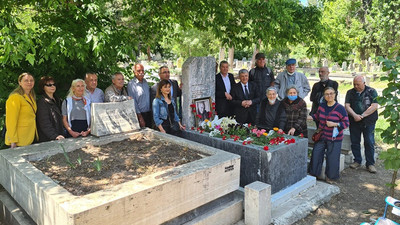 Mustafa Ekmekçi, vefatının 25. yıl dönümünde mezarı başında anıldı