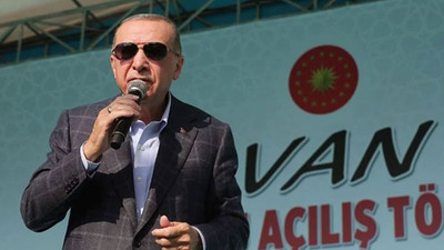 Van'da konuşan Erdoğan, 1982'de kurulan üniversite için 'Biz kurduk' dedi