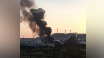 İzmir'de fabrikada patlama ve yangın