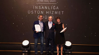 Prof. Dr. Özlem Türeci ve Prof. Dr. Uğur Şahin'e 'İnsanlığa Üstün Hizmet' ödülü