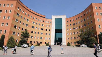 Yeditepe Üniversitesi'nde 'kılık kıyafet' talimatı: 'Çok açık yakalı bluz, kot pantolon ve tayt giymeyin'