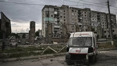 Rusya, Ukrayna'nın doğusundaki Lısıçansk'a şehrine saldırıları artırdı