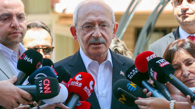 Kılıçdaroğlu, 28 Şubat sürecinde meslekten atılan öğretmeni ziyaret etti