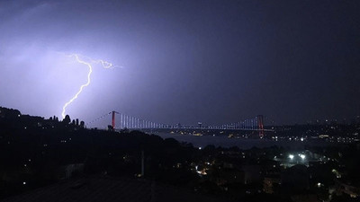 İstanbul'da bir dakikada 65 şimşeğin nedeni 'kararsızlık’