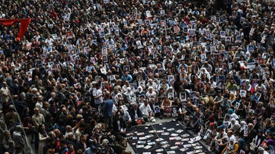 Cumartesi Anneleri'nden 'Herkesin protesto hakkı var' diyen AKP'li Yazıcı'ya: Bari susun