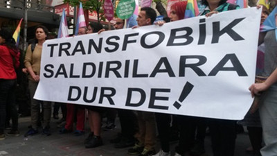 İzmir'de yolda sohbet eden trans kadınlar darp edilerek gözaltına alındı