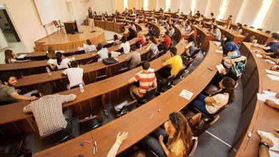 Öğretim görevlisi camide fıkıh semineri verdi, üniversitede İslam hukuku ana bilim dalı kuruldu