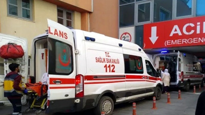 Batman'da duraktaki yurttaşlara araç çarptı: 1 ölü, 6 yaralı