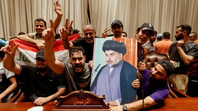 Sadr yanlıları Irak Meclisi’ndeki eylemi sonlandıracak