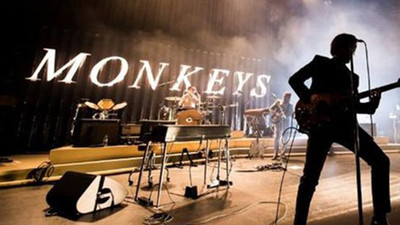 Arctic Monkeys, İstanbul'da hayranlarıyla buluştu