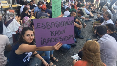 Ok yaydan çıktı: Kadınlar yönetimlerde yer almak istiyorlar, siyasette söz sahibi olmak istiyorlar