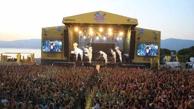 Sanatçılardan festival yasaklarına tepki: Şaşırmayı bırakıp örgütlenelim