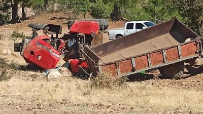 Çiftçilerin traktörü devrildi: 1 ölü, 8 yaralı