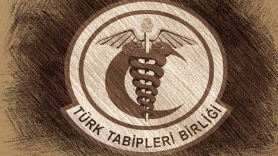 TTB: Bakanlık, Esin Davutoğlu Şenol’u tehdit eden Mustafa Yücel’in sahte doktor olduğunu teyit etti