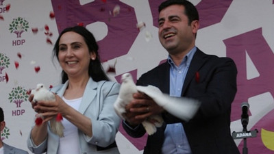 Demirtaş'tan Yüksekdağ'ın şiir kitabının yasaklanmasına tepki: Nereden toplatacaksınız?