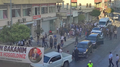 Esnaf Bakan Soylu’nun ziyaretini kepenk kapatarak protesto etti