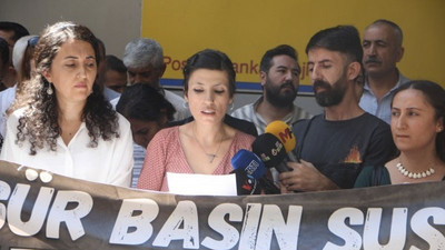 Diyarbakır'da tutuklanan 16 gazeteci için eylem: Herkesi mücadelede ortaklaşmaya çağırıyoruz