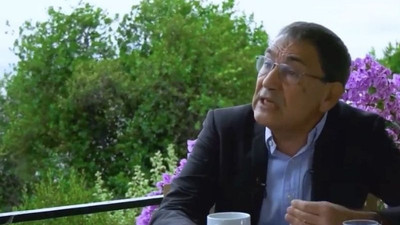 Orhan Pamuk'tan faiz indirimine tepki: Halk göstere göstere fakirleştiriliyor