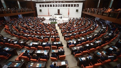 Ekonomiye ilişkin torba kanunda 10 madde geçti: Öğrenim kredisi borcu faizsiz ödenecek