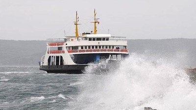 Türkiye'nin batısında fırtına etkili oluyor: Geyikli ile Bozcaada feribot seferleri iptal edildi