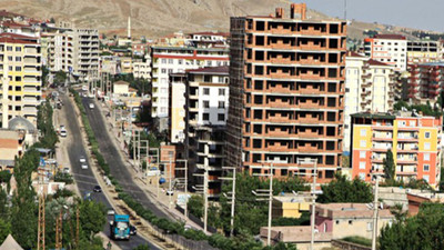 Diyarbakır'da polis rüzgarı hesaplayamadı, bir ilçe gaza boğuldu