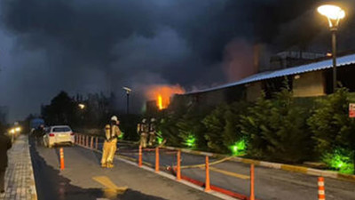 Esenyurt'ta fabrikada yangın
