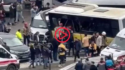 Alibeyköy'de İETT otobüsü ile tramvay çarpıştı: Dördü ağır, 33 yaralı