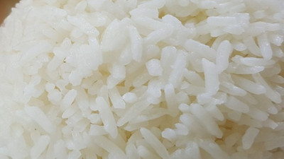 Pilav pişirirken lapa olmasını engelleyen teknik! Bu küçük aşçılık sırrını uygulayın