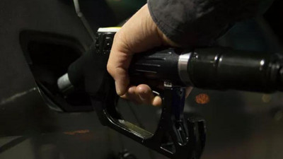 Benzine zam geldi