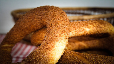 Evde pastanelerdeki kadar lezzetli simit yapabilirsiniz bu aşçılık sırrı işe yarıyor