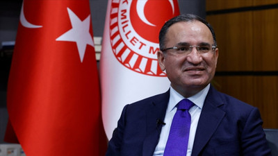 Bozdağ'dan 'başörtüsü' açıklaması: 400'ün üzerinde oy alırsa referanduma gitmeyeceğiz