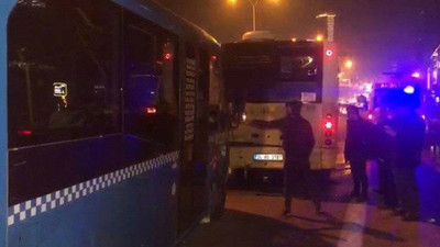 Maltepe'de minibüs İETT otobüsüne çarptı: Yedi yaralı var