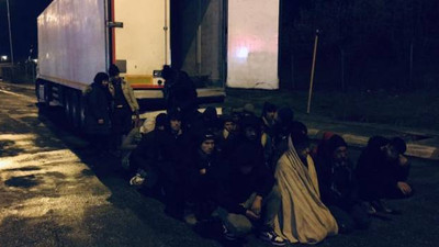 Türkiye'den sınır dışı edilen Afgan göçmenler yaşadıkları kötü muameleyi anlattı