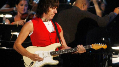 'Gitarın tanrısı' Jeff Beck, ani hastalık nedeniyle öldü