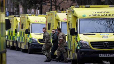 İngiltere'de grev dalgası sürüyor: 10 bin ambulans personeli greve gidecek