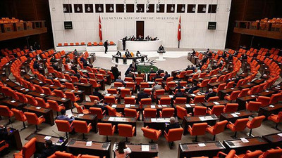 AKP'li vekiller Genel Kurul için yeterli sayıya yine ulaşamadı