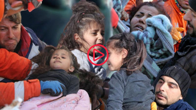 Depremin 55'inci saatinde anne ve üç kızı sağ kurtarıldı