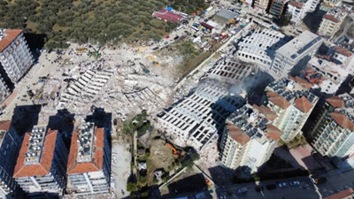 Antakya'da 1000 kişinin yaşadığı Rönesans Rezidans için yardım çağrısı: 'Hâlâ ses geliyor'