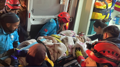 Antep'te 89 saat sonra enkazdan çıkarılan genç umut oldu