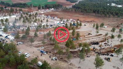 Maraş'ta ölen üç bin kişi yan yana defnedildi
