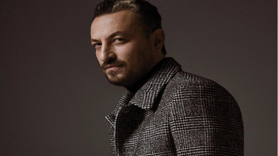 Onur Saylak'ın babası ve kardeşi depremzedeler için konteyner yaptı