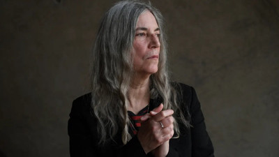 Patti Smith depremzedeler için yardım çağrısı yapıp liste paylaştı