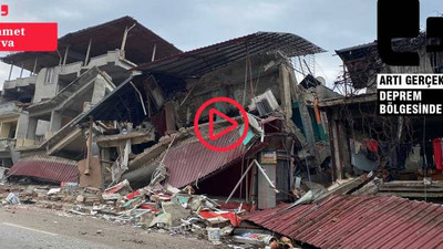Depremin üzerinden iki hafta geçti: Halk kapı kapı çadır arıyor