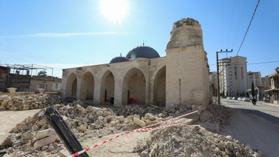 Adıyaman'da asırlık Ulu Cami depremde yıkıldı