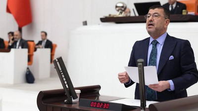 Veli Ağbaba: Deprem bir ayı geçti, hala çadır yok