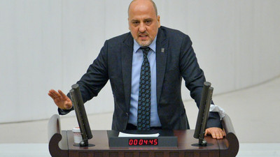 Ahmet Şık, Şenyaşar ailesinin firari katilini Bakan Yanık'a sordu: Sağlık hizmetlerinden yararlanırken nasıl yakalanamıyor?