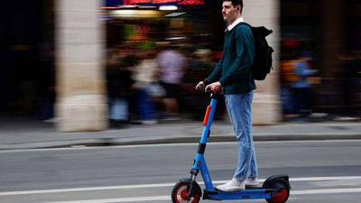 Paris e-skuter kiralamayı yasakladı