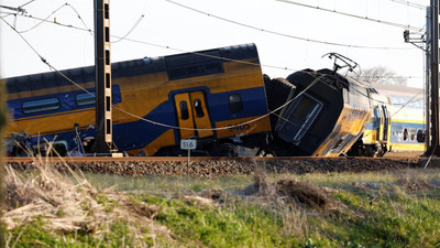 Hollanda'da tren kazası: Bir ölü, 30 yaralı