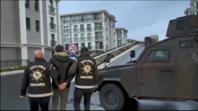 Esenyurt'ta site yönetimini silah zoruyla ele geçirip evleri sattılar