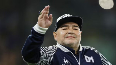 Maradona'nın ölümünde ihmal şüphesi: Sekiz sağlıkçı mahkemeye çıkacak